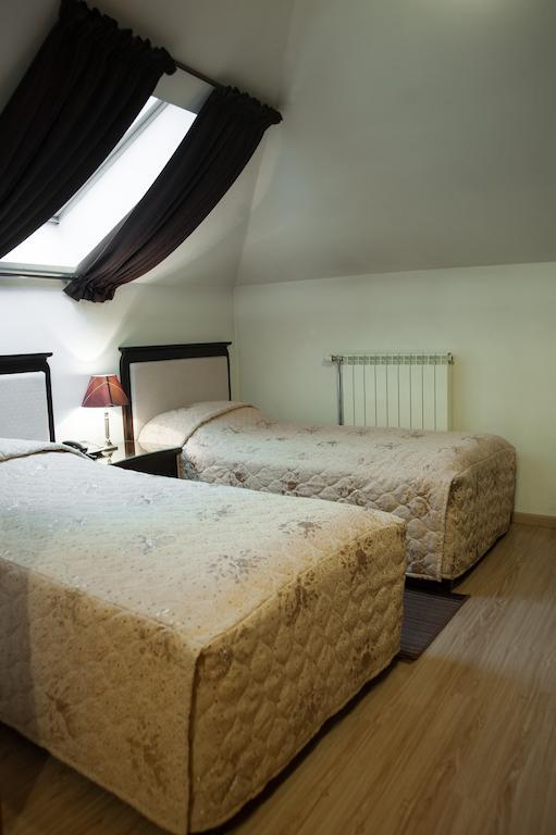 Hotel Csillag Panzio à Lunca de Jos  Extérieur photo