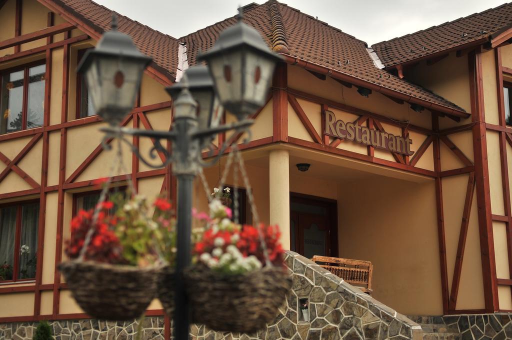 Hotel Csillag Panzio à Lunca de Jos  Extérieur photo