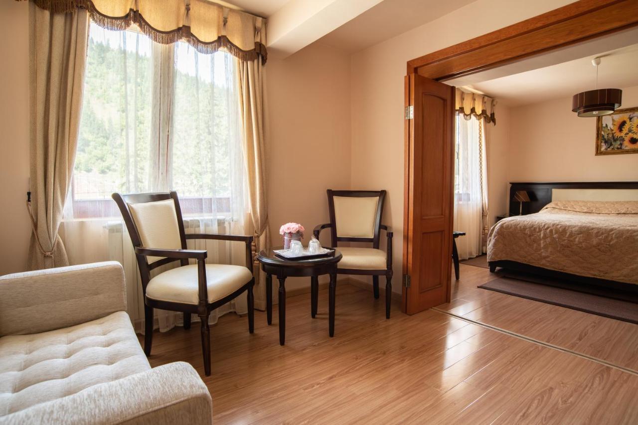 Hotel Csillag Panzio à Lunca de Jos  Extérieur photo