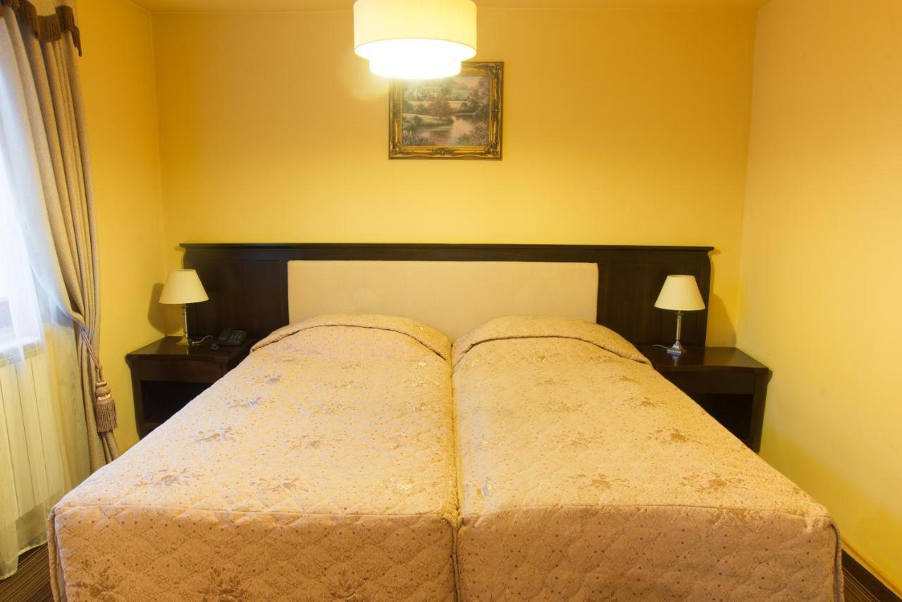 Hotel Csillag Panzio à Lunca de Jos  Extérieur photo